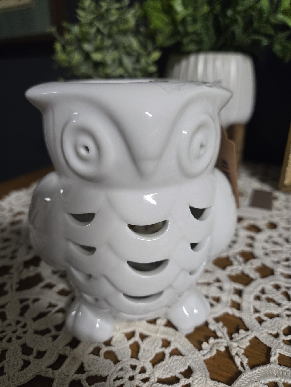 White Ceramic Owl Wax Melt / Oil Burner